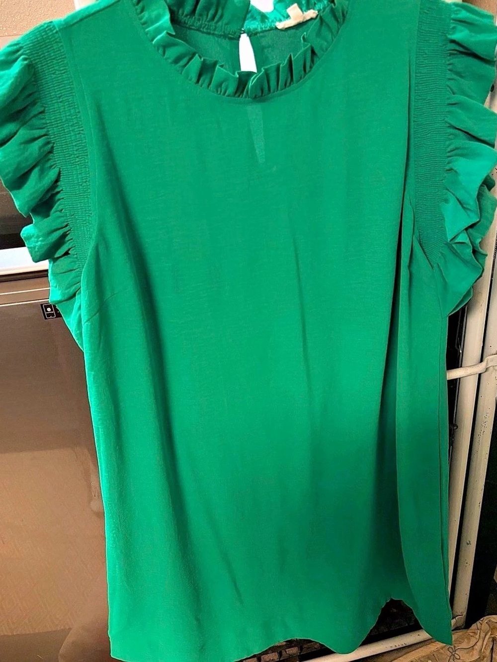 Women's Ruffle Sleeve Blouse in Green Like New
